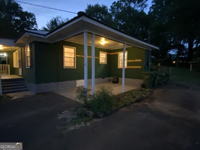 Building Photo - 118 Glen Iris Dr
