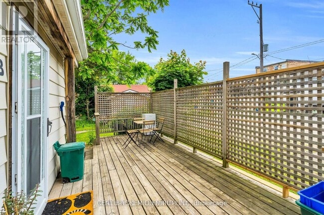 Building Photo - 18 First Ave