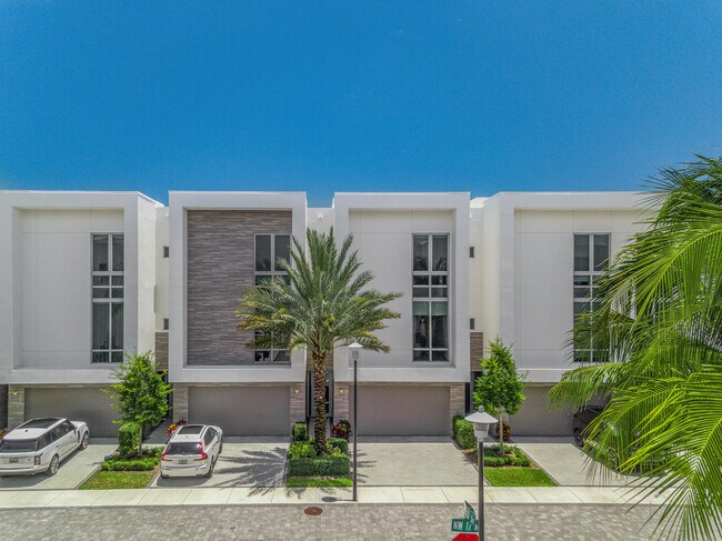 Foto del edificio - 4060 NW 17th Ave