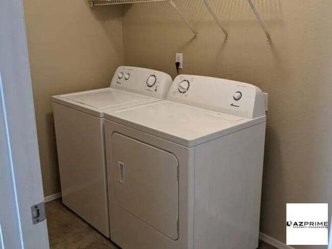 Building Photo - Lovely house for rent