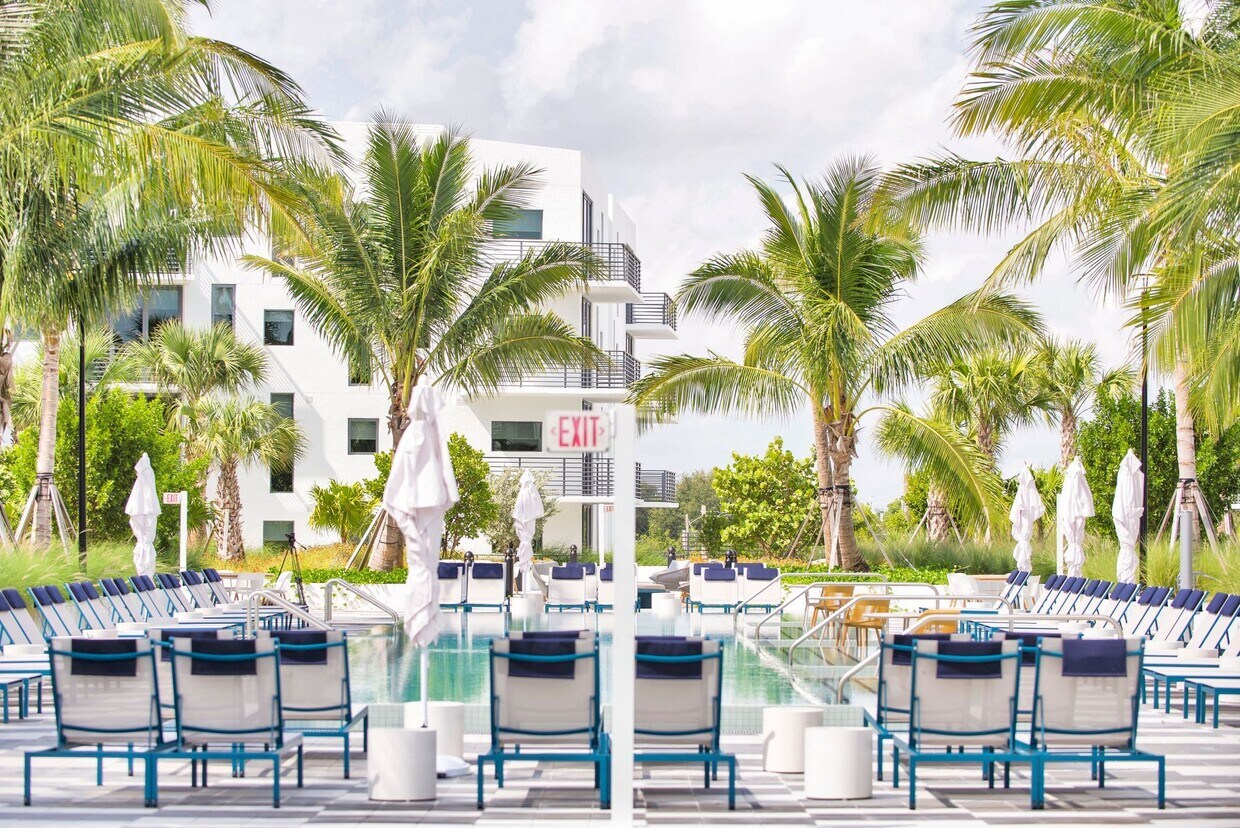 Adela at Mimo Bay Apartments Miami, FL