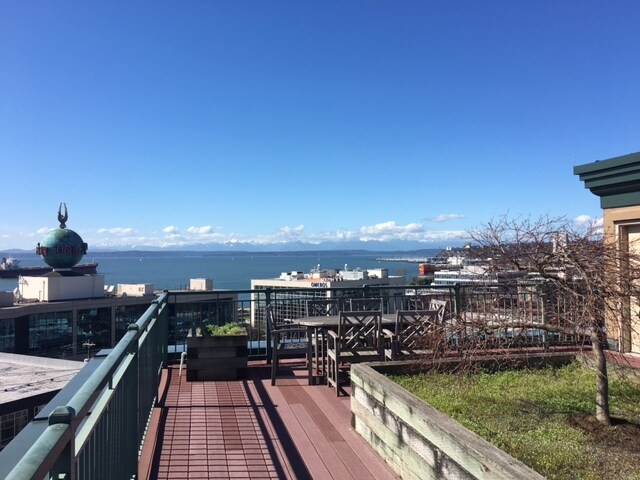 Rooftop Deck - 120 1st Ave W