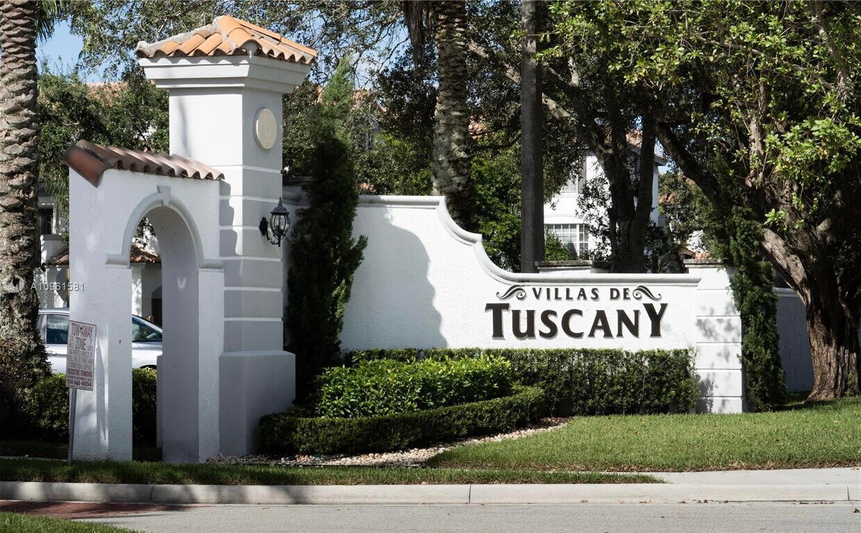 Foto principal - 745 SW 148th Ave