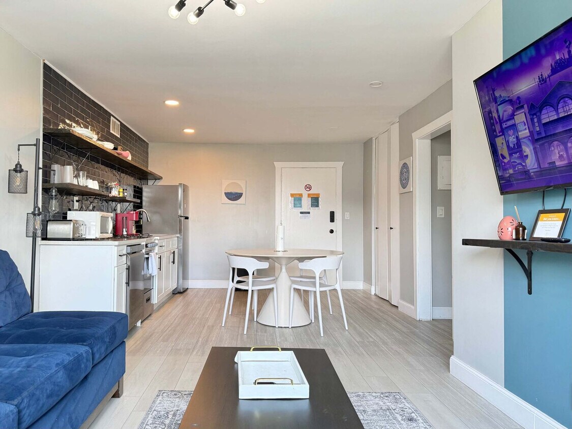 Foto principal - 215 Piedmont Ave NE