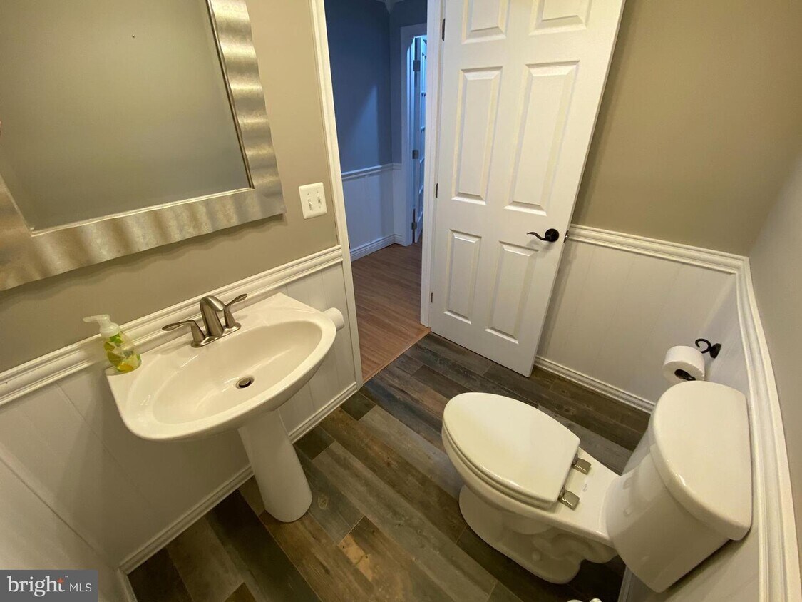 Foto principal - 3 Newington Ct