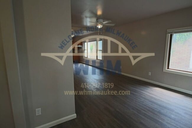 Building Photo - 2470 N 54th St