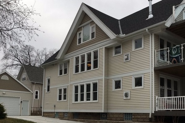 Exterior - 2547 S Shore Dr