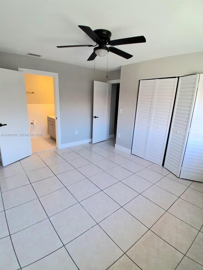 Foto del edificio - 2770 W 60th Pl