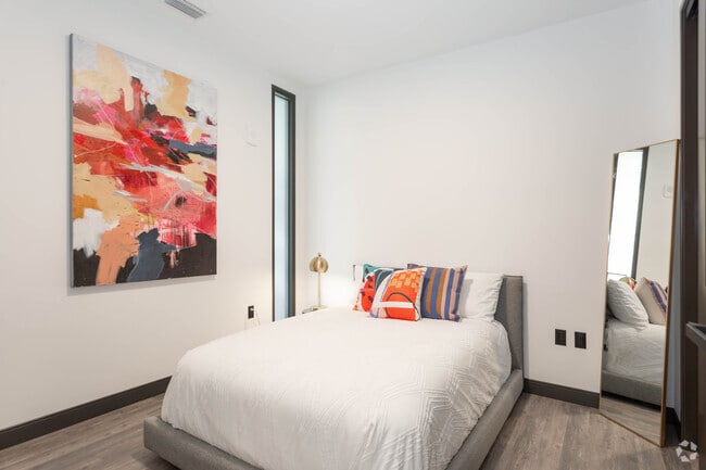 2BD, 2BA - 1,072SF - The May