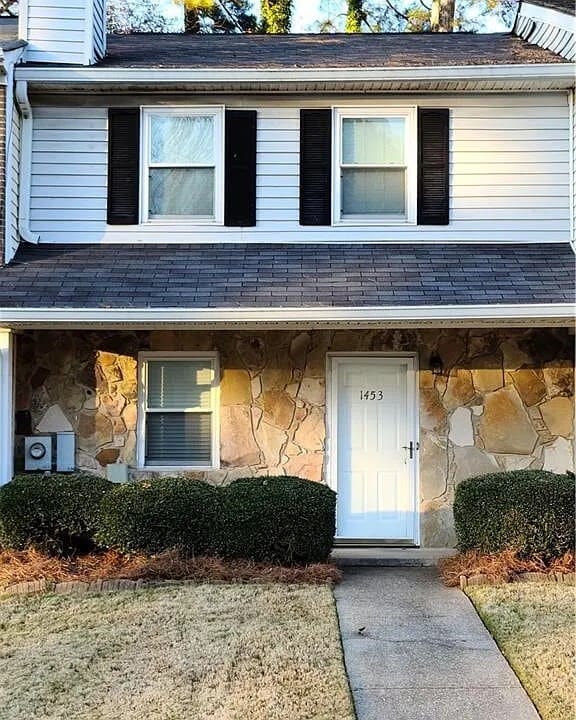 Primary Photo - 1453 Springleaf Cir SE
