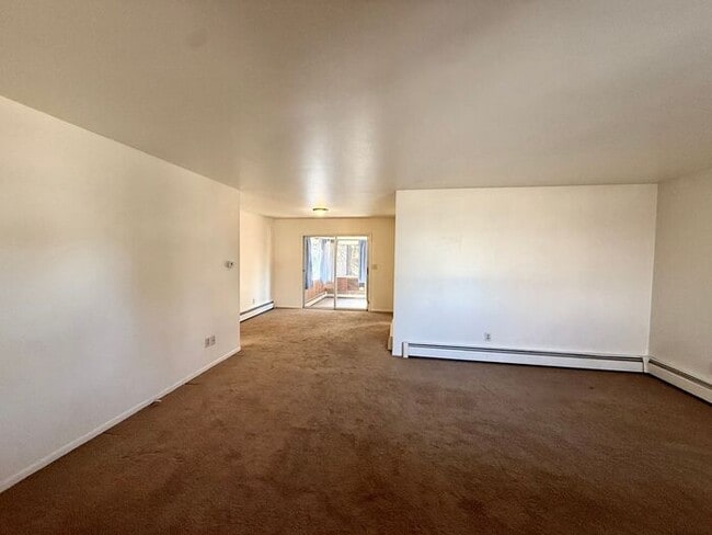 Building Photo - 2 Bed, 1.5 Bath Duplex for Rent in Fort Collins!