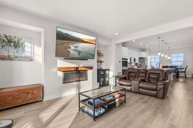 Building Photo - 1581 Sandpiper Bay Lp