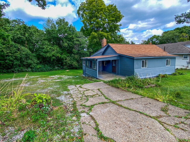 Building Photo - 1583 Old Brodhead Rd