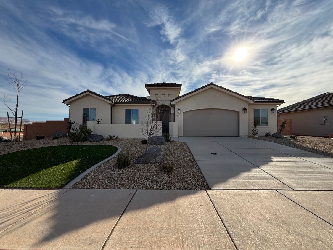 Primary Photo - BRAND NEW HOME BY SAND HOLLOW FOR RENT!