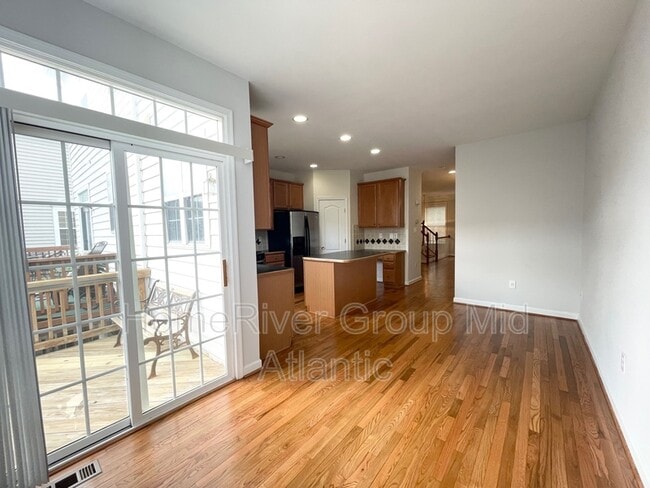 Building Photo - 42570 Magellan Square