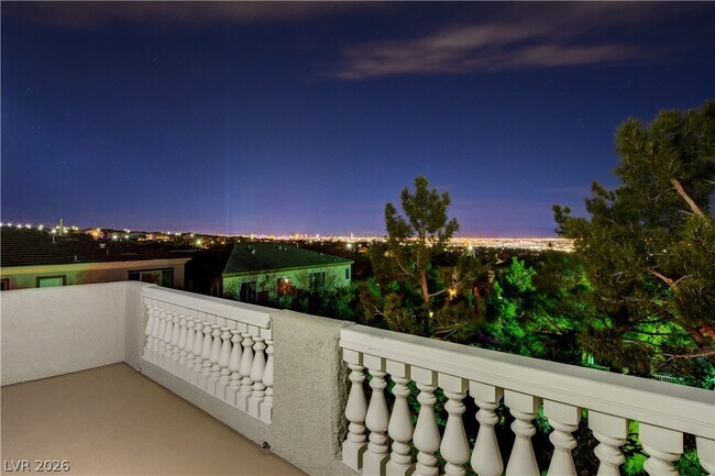 Foto del edificio - 708 Respectful Ridge Ave