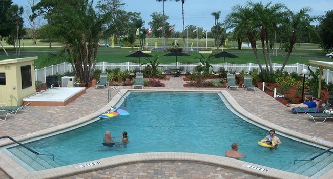 Pool - The Winds of St. Armands North