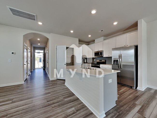 Building Photo - 136 Eagle Chase Dr