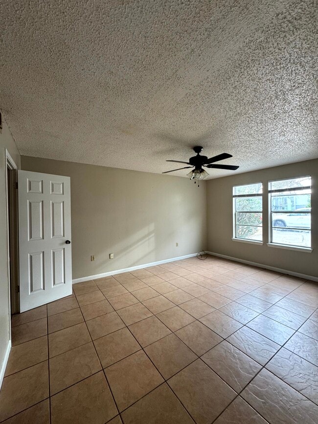 Building Photo - 8721 Coy Ave