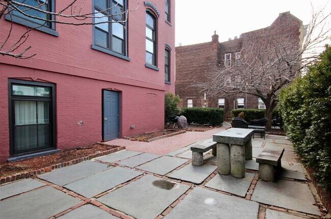 Building Photo - 464 Central Avenue