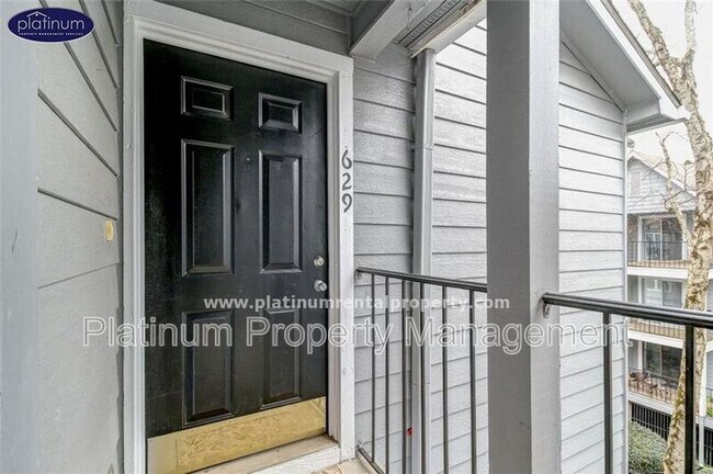 Building Photo - 629 Granville Ct