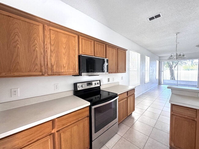 Foto del edificio - 14460 Huntcliff Park Way