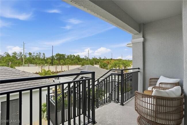 Building Photo - 11851 Venetian Lagoon Dr