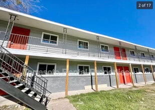 Building Photo - 2807 Observation Dr