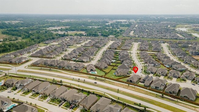 Building Photo - 11823 Creekside Shore Cir