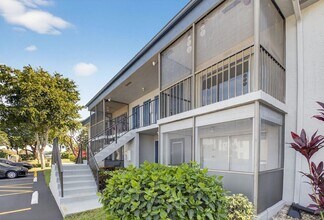 Building Photo - 7535 S Oriole Blvd