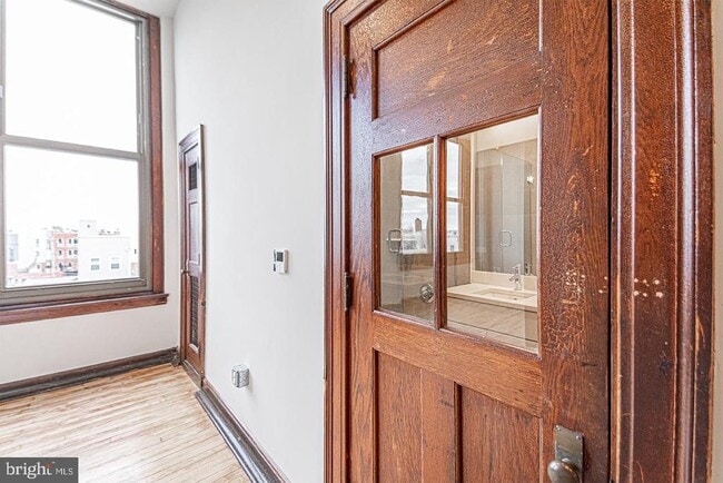 Foto del edificio - 1300 S 19th St