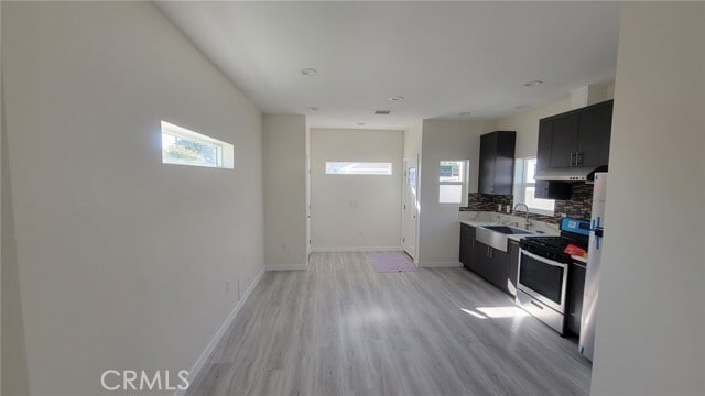 Building Photo - 10716 Valley View Ave