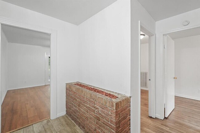 Foto del edificio - 6819 Morrow St