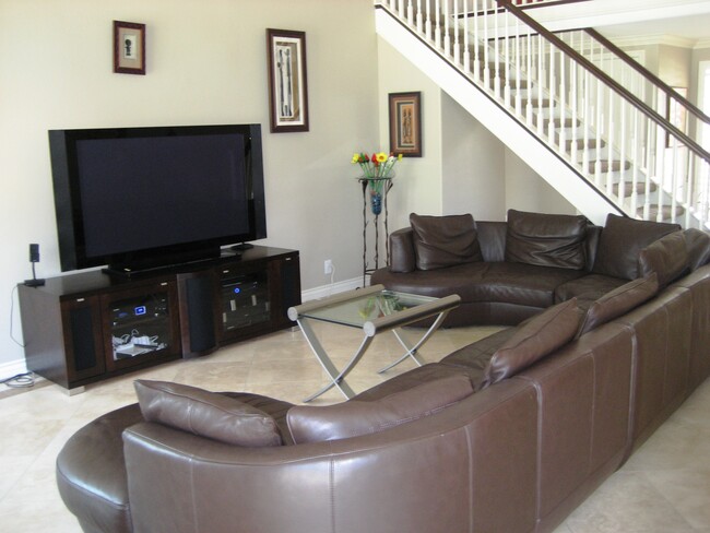 Building Photo - 5921 Bellfield Ln