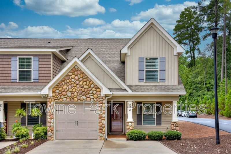 Foto principal - 232 Mossy Bank Dr