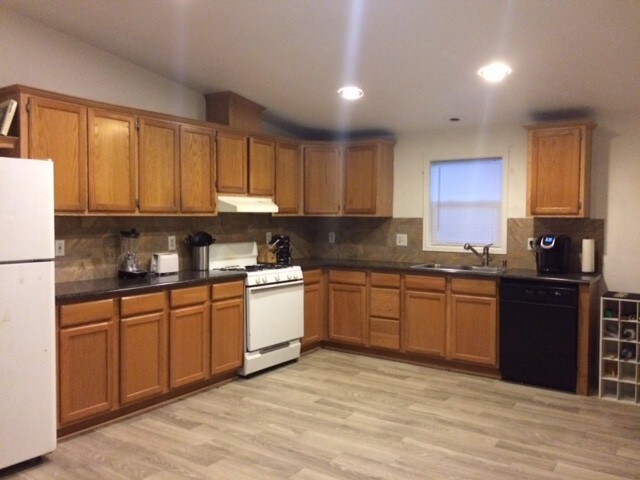Foto principal - 2950 W 2nd Ave
