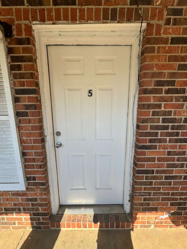 Foto del edificio - 205 Daniels St. -Midland City, AL 36350 Apartment