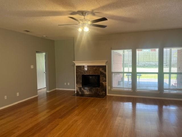 Building Photo - 814 Elbe Dr