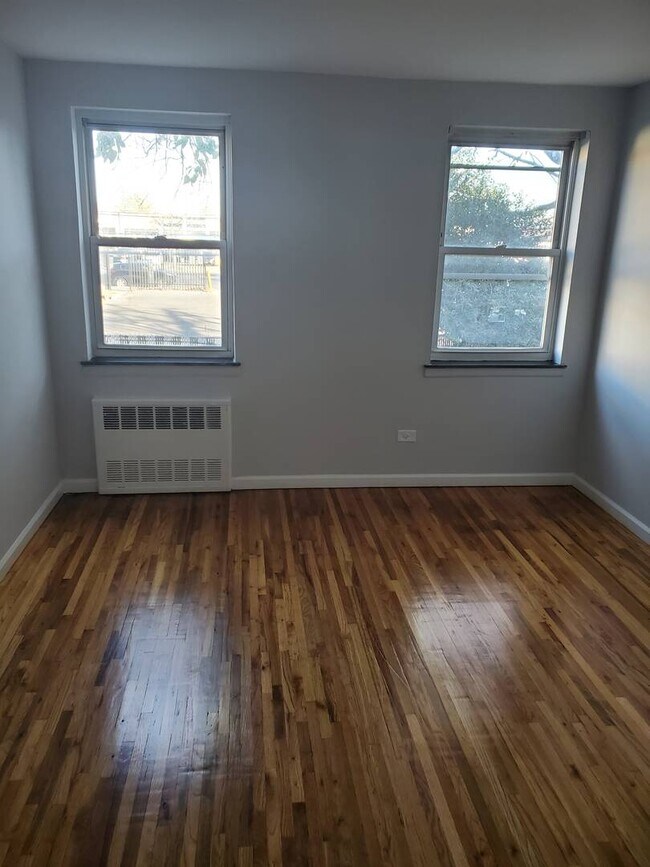Foto del edificio - 1116 E 59th St