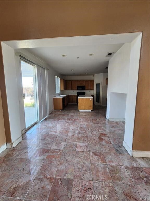 Foto del edificio - 14948 Hillstone Ave