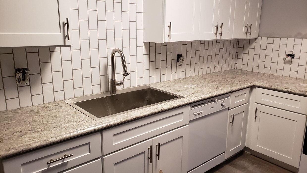 New Kitchen - 8 Heiden Dr