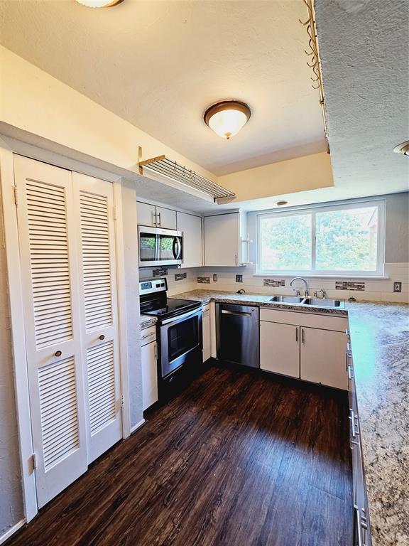 Foto del edificio - 9303 Quail Meadow Dr