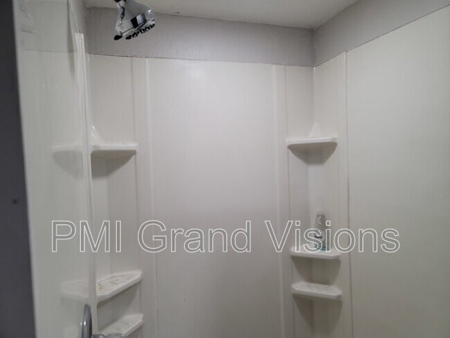 Foto del edificio - 1827 10th St