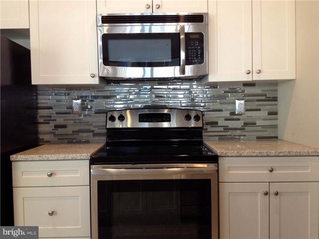 Building Photo - 1900 Arch St