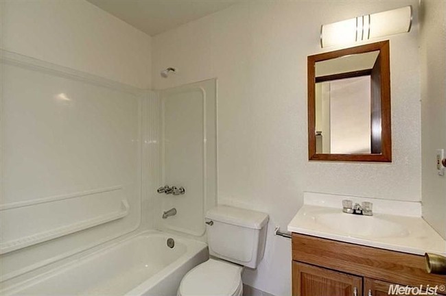 Foto del edificio - 2767 Meadowview Rd