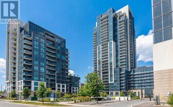 Building Photo - 20 Meadowglen Pl