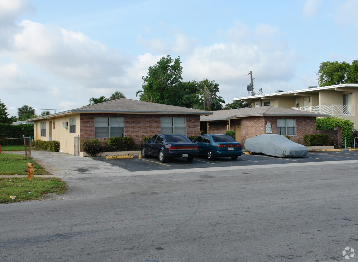 Foto del edificio - 3750 SW 1st St