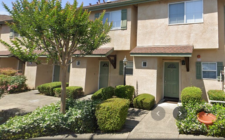 Primary Photo - 22 Bridgegate Way