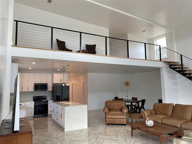 Building Photo - 31 Heathrow Ln