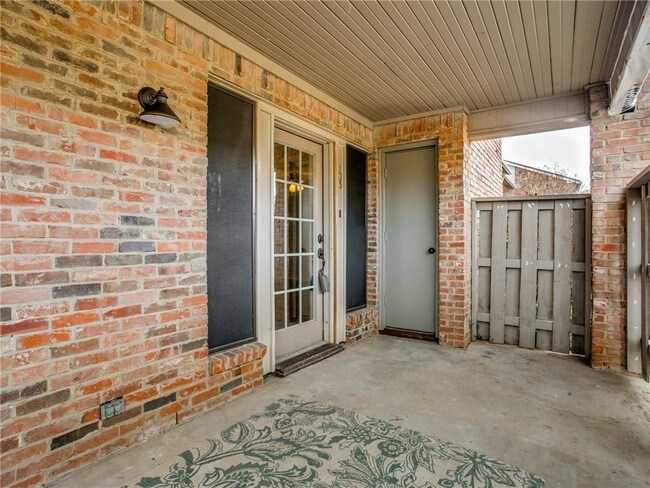 Foto del edificio - 2732 Copper Creek Dr